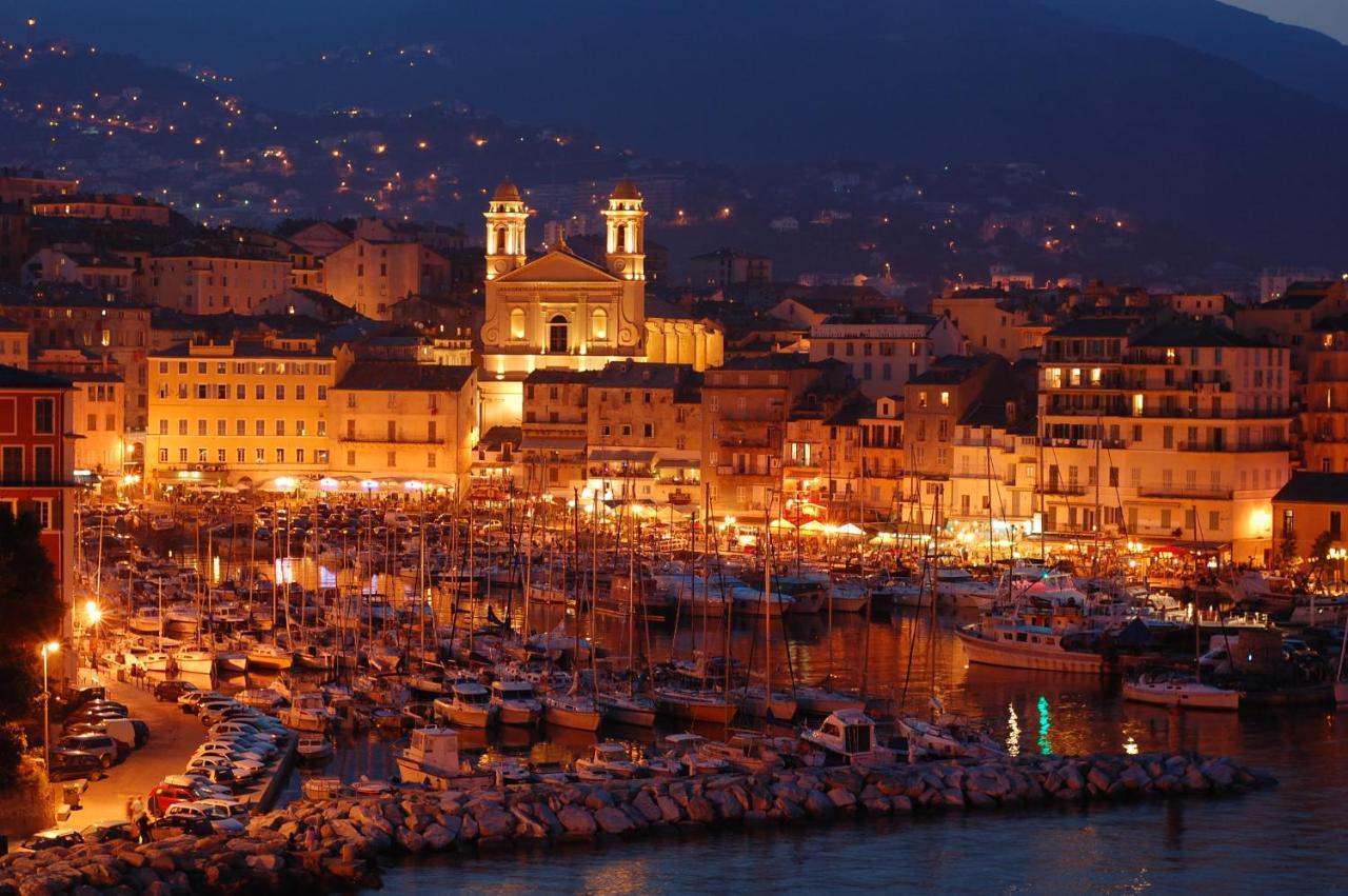 Beau T2 Sur Le Vieux Port, Centre De Bastia Apartment *